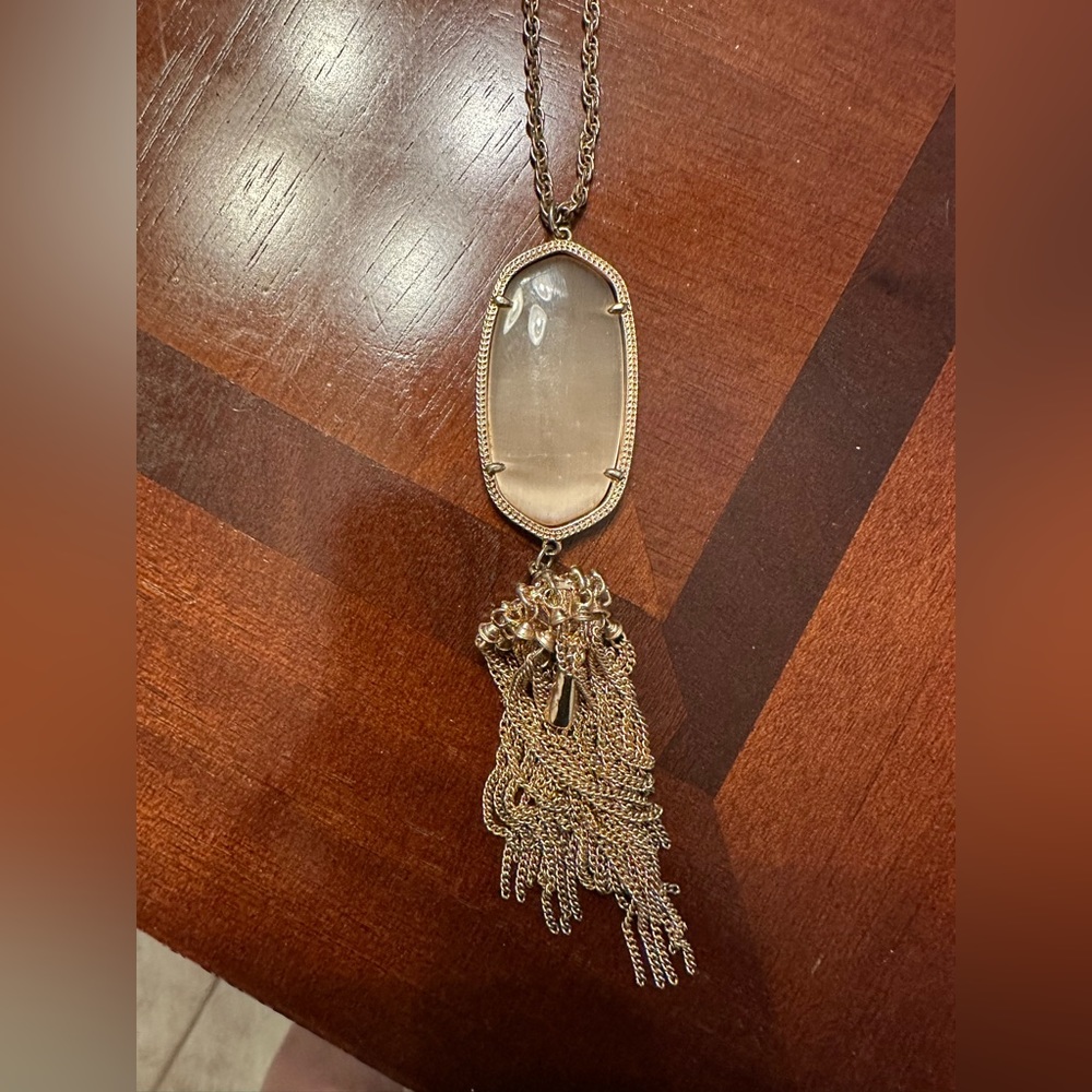 Kendra Scott Rayne necklace in Blush and rose gold